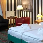 格吕瑙酒店 4* 柏林