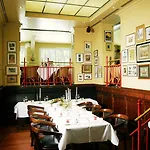 格吕瑙酒店 酒店