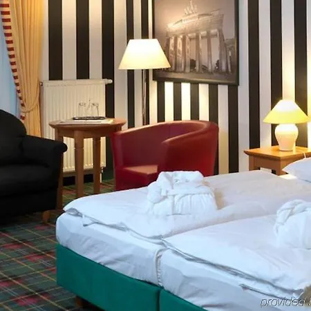 Waldzeit Berlin-gruenau 4* 柏林
