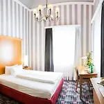 Hotel Waldzeit Berlin-gruenau