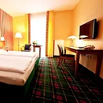 Hotel Waldzeit Berlin-gruenau 4*
