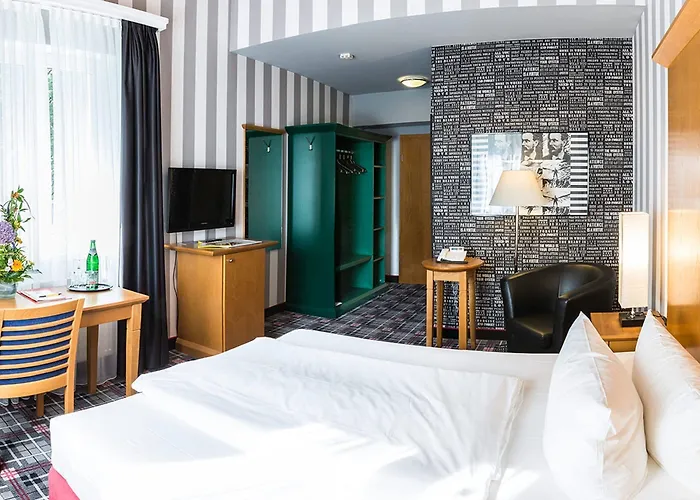 Отель Gruenau 4*